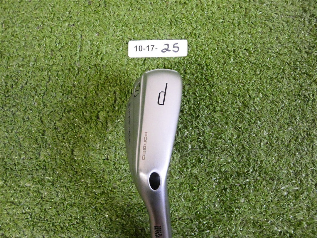 Wilson Staff 2026 Staff Model XB 46 Pitching Wedge KBS TGI 100 X Extra Stiff Mid