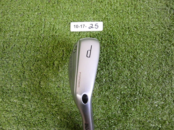 Wilson Staff 2026 Staff Model XB 46 Pitching Wedge KBS TGI 100 X Extra Stiff Mid