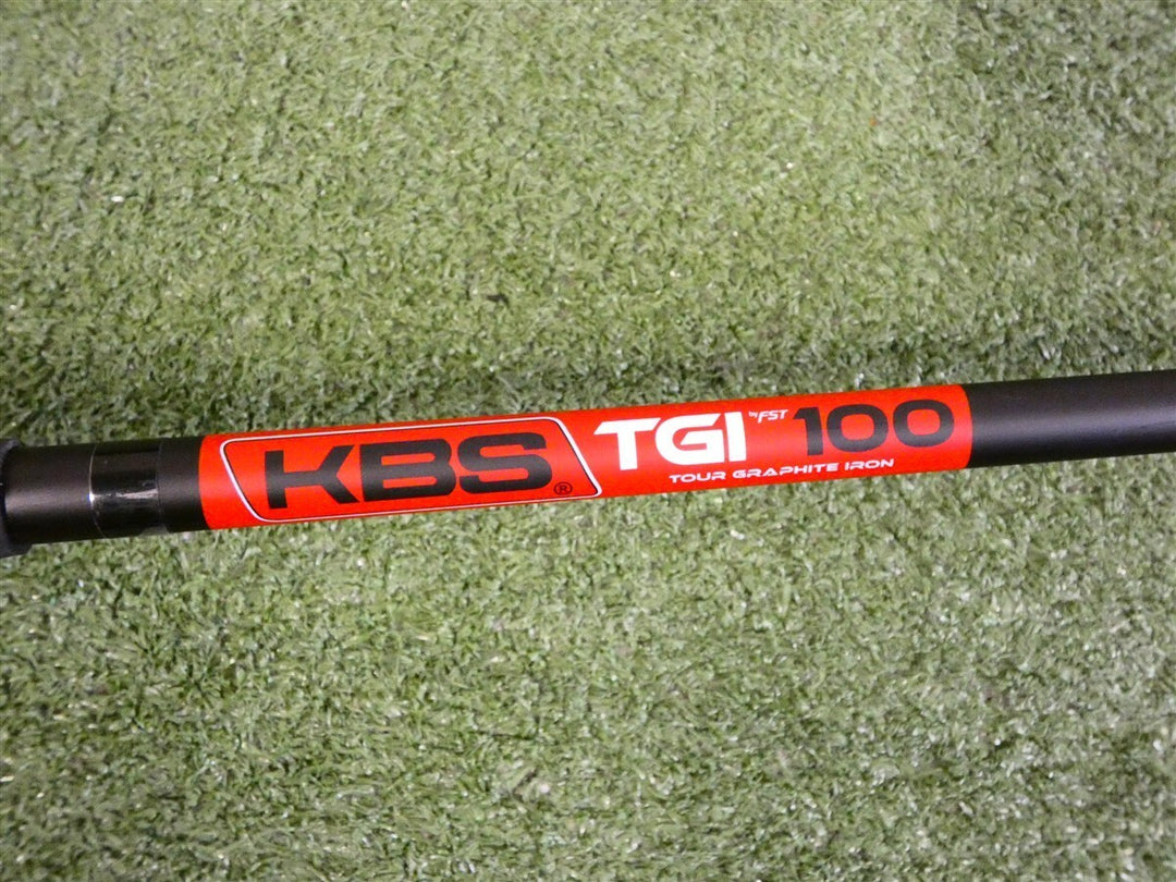 Wilson Staff 2026 Staff Model XB 46 Pitching Wedge KBS TGI 100 X Extra Stiff Mid
