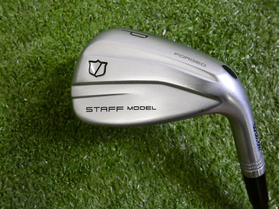 Wilson Staff 2026 Staff Model XB 46 Pitching Wedge KBS TGI 100 X Extra Stiff Mid