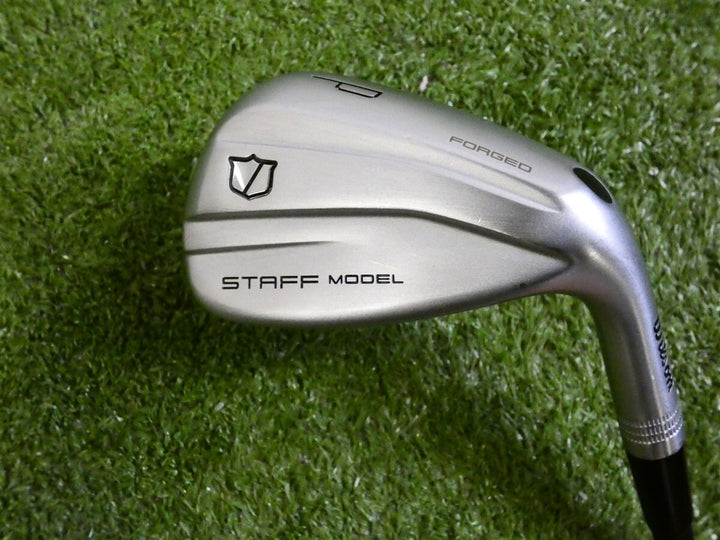 Wilson Staff 2026 Staff Model XB 46 Pitching Wedge KBS TGI 100 X Extra Stiff Mid