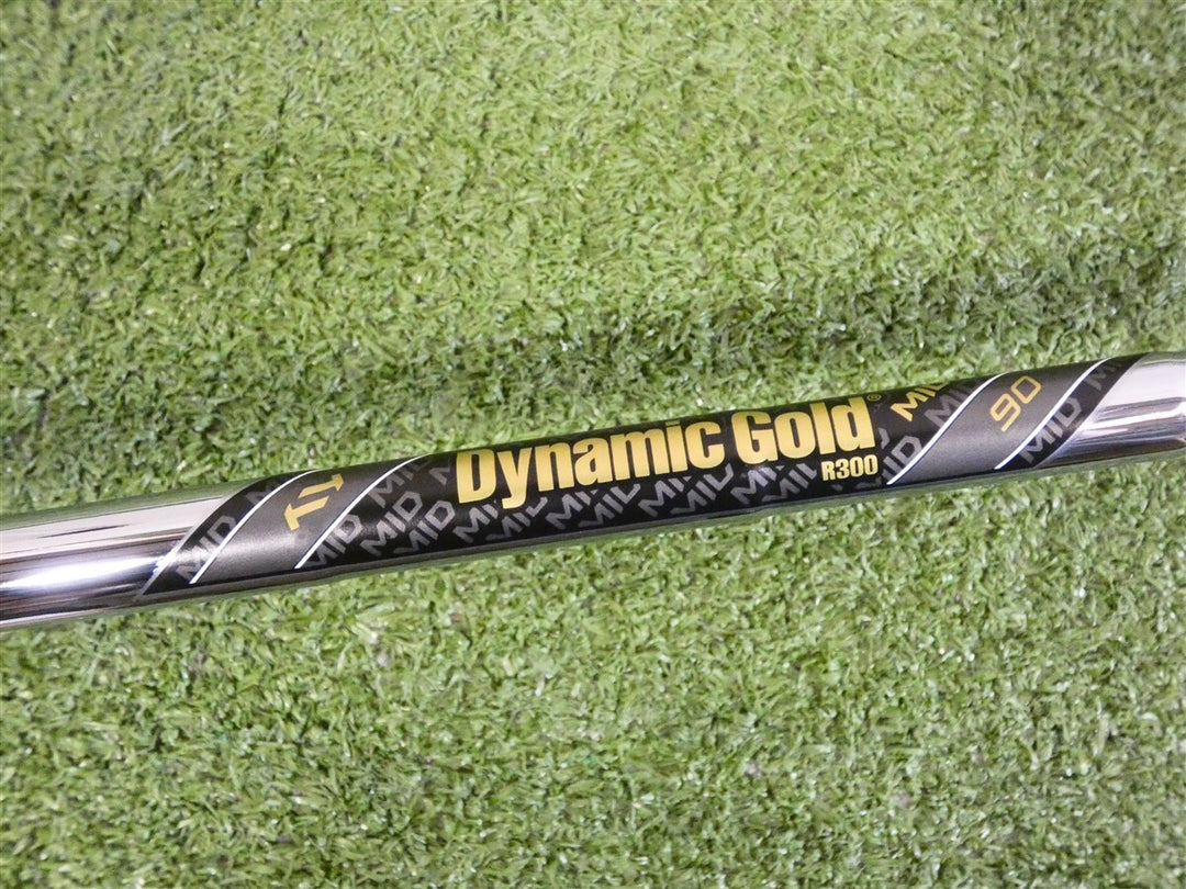 Callaway Apex Ai300 Forged 7 Iron Dynamic Gold Mid 90 R300 Regular Steel Mint