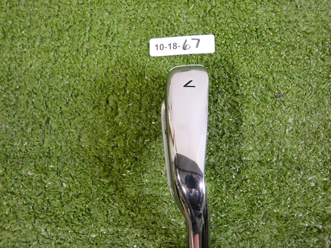 Callaway Elyte Max Fast 7 Iron Vanquish 40 R2 Senior Graphite Mint