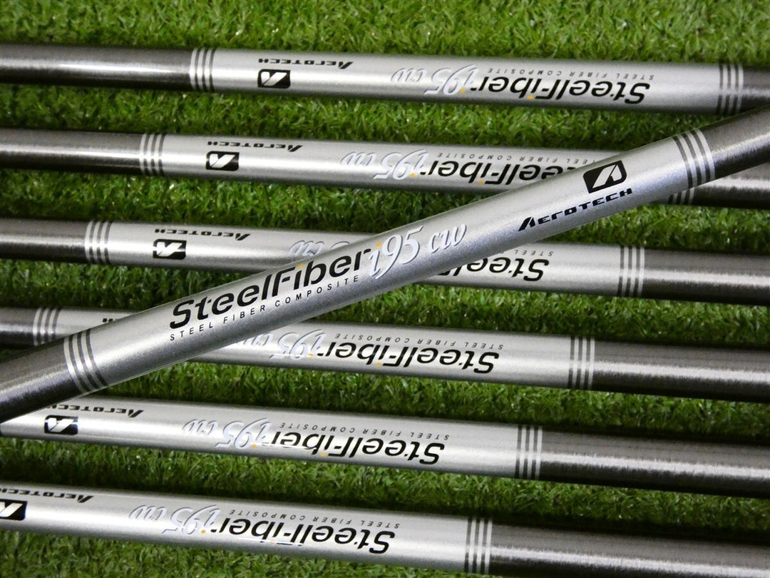 Callaway Apex Ai200 Forged Irons 4-P SteelFiber i95 cw Stiff Graphite +.5"