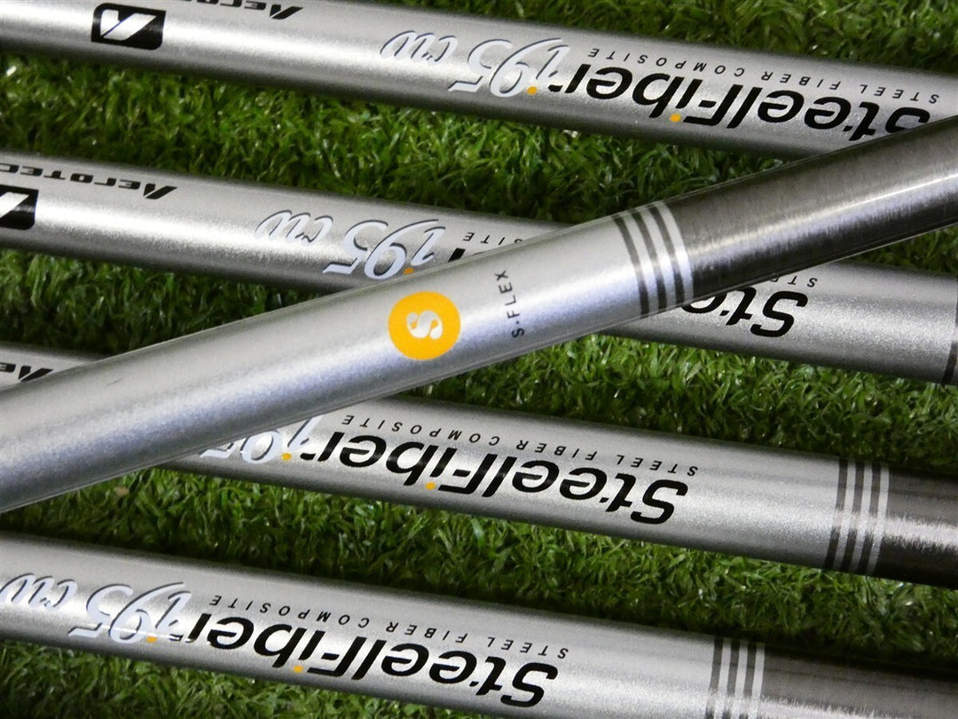Callaway Apex Ai200 Forged Irons 4-P SteelFiber i95 cw Stiff Graphite +.5"