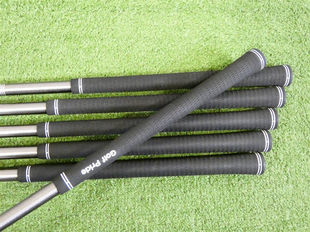 Callaway Apex Pro 21 Forged Irons 4-9 (No P Wedge) SteelFiber i95 Stiff Graphite