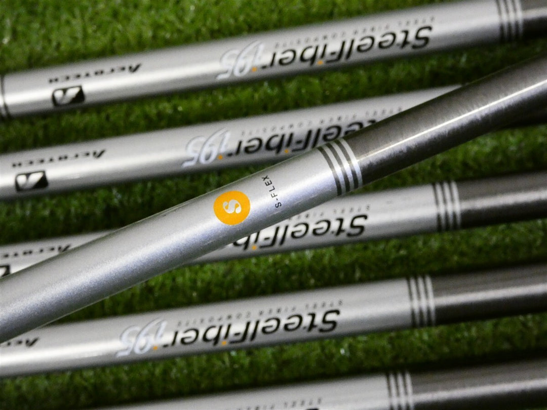 Callaway Apex Pro 21 Forged Irons 4-9 (No P Wedge) SteelFiber i95 Stiff Graphite