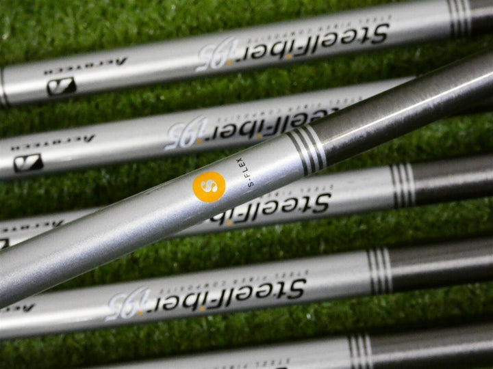 Callaway Apex Pro 21 Forged Irons 4-9 (No P Wedge) SteelFiber i95 Stiff Graphite