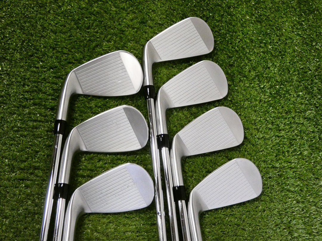 Titleist 2025 T150 Forged Irons 4-P AMT Silver Stiff Steel Mint