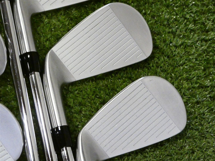 Titleist 2025 T150 Forged Irons 4-P AMT Silver Stiff Steel Mint