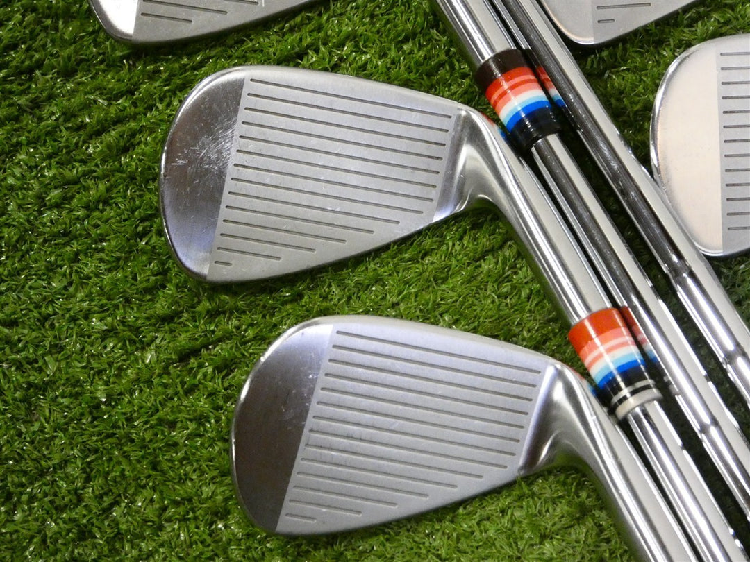 Mizuno Pro 223 Forged Left Hand Irons 4-P, G DG 105 X100 X Extra Stiff Steel +2"