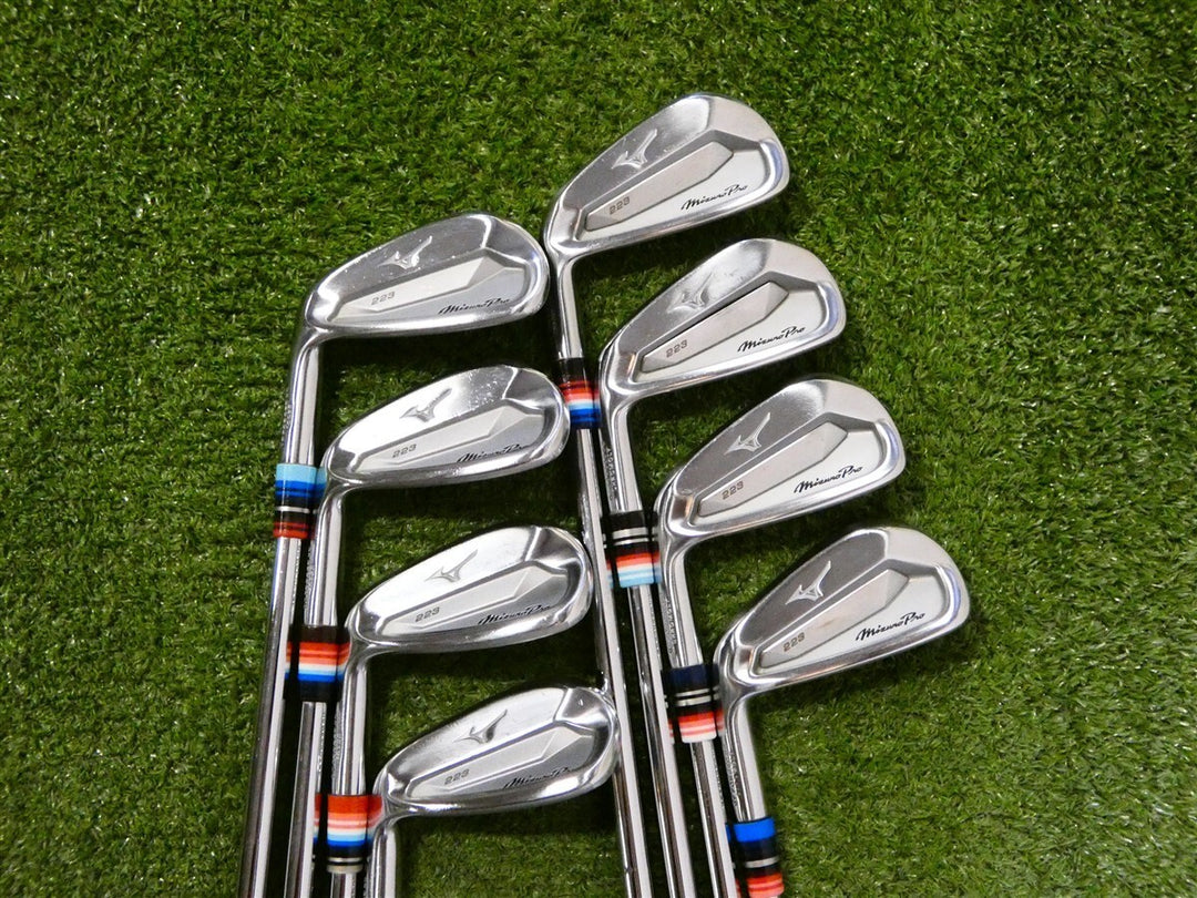 Mizuno Pro 223 Forged Left Hand Irons 4-P, G DG 105 X100 X Extra Stiff Steel +2"