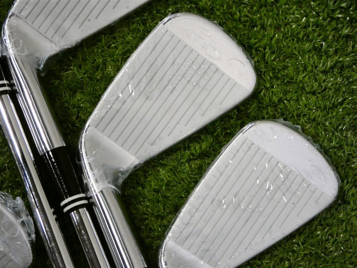 Cleveland CG7 Tour Irons 3-P Dynamic Gold S300 Stiff Steel New