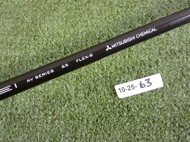 Titleist GT3 9* Driver Tensei AV White 65 Stiff Graphite