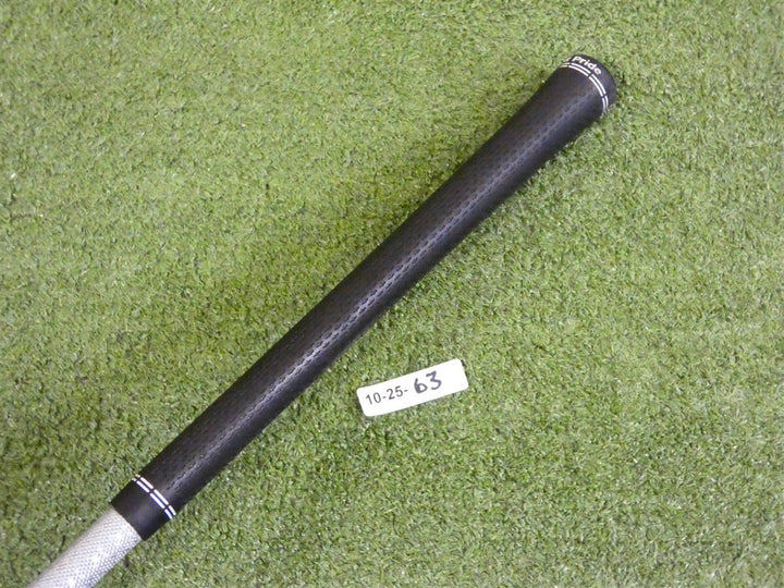 Titleist GT3 9* Driver Tensei AV White 65 Stiff Graphite