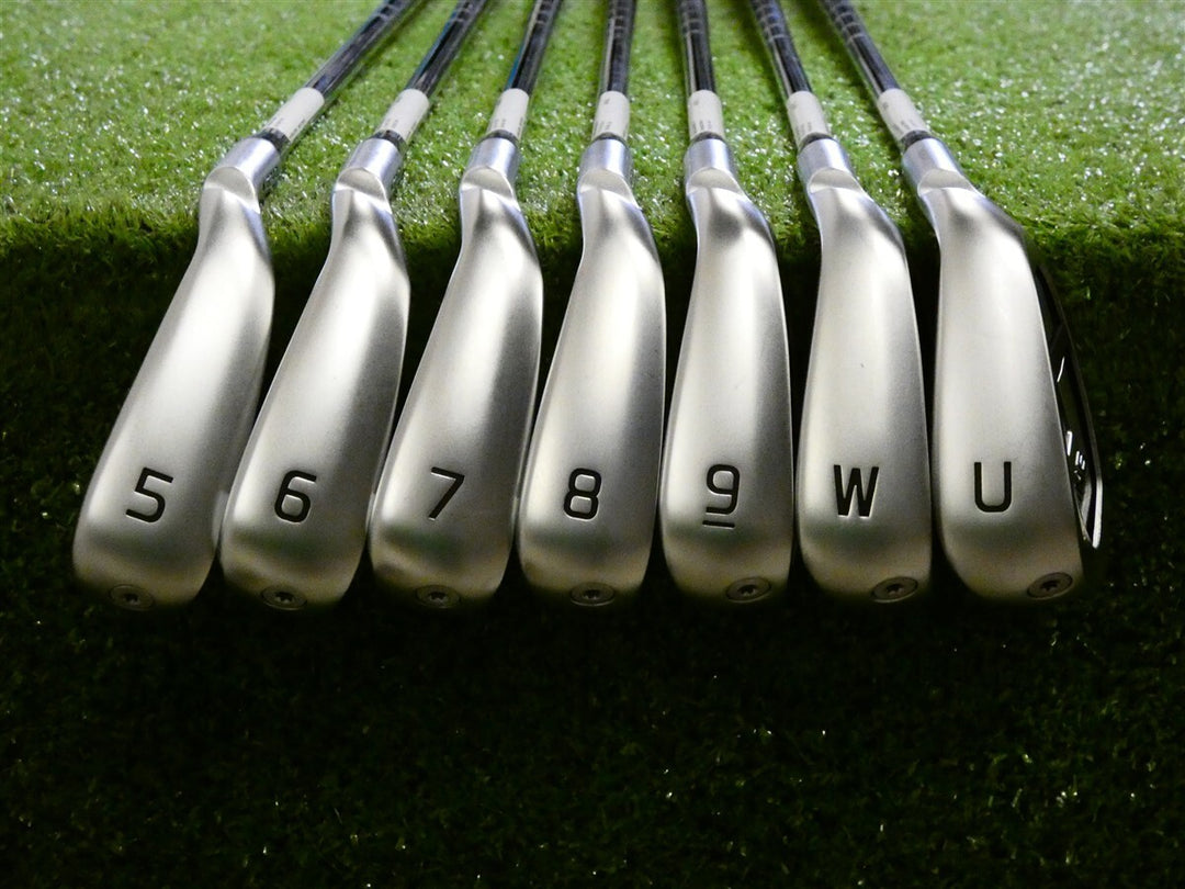 PING G740 Irons 5-W &amp; U AWT 3.0 Regular Steel Black Dot Mint