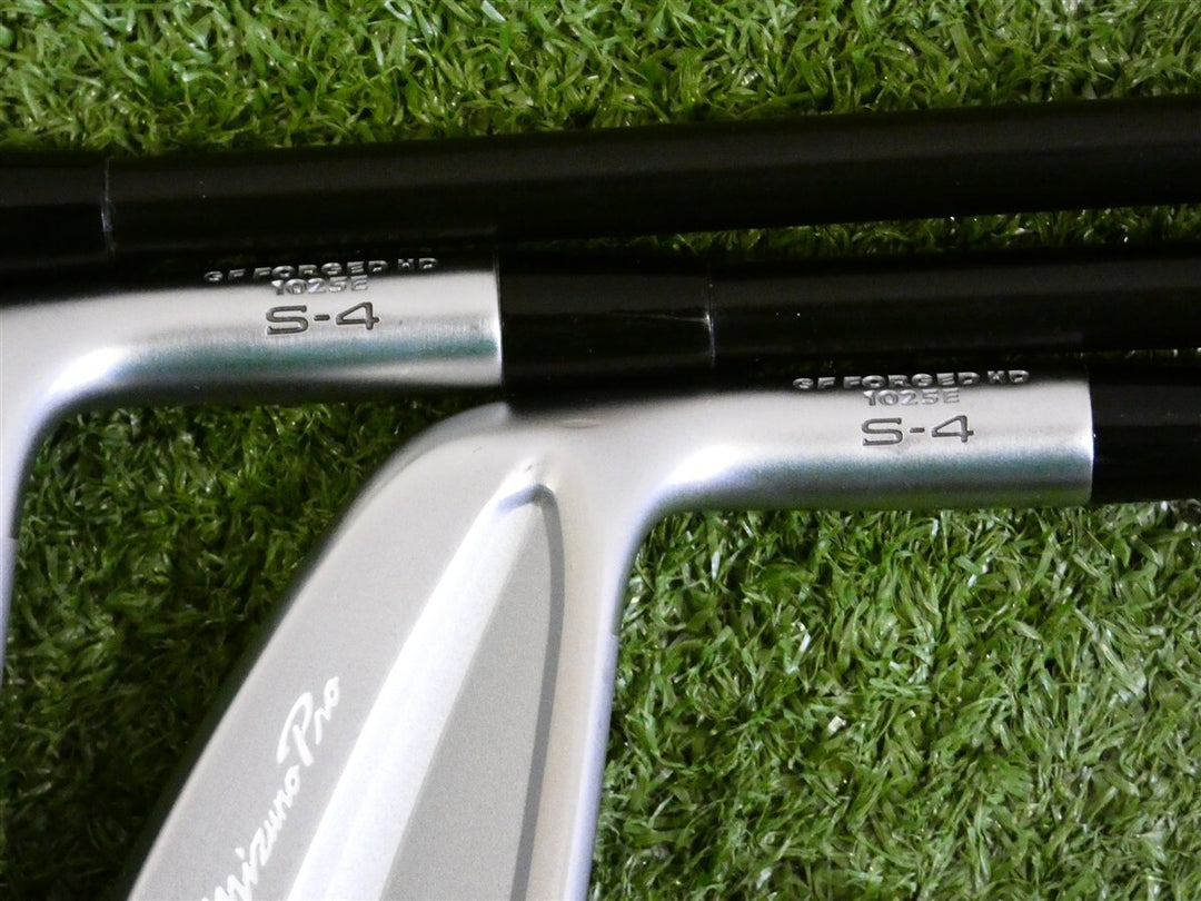 Mizuno Pro S-4 Irons 5-P Project X LZ Blackout 5.5 Regular Steel +.5" Excellent