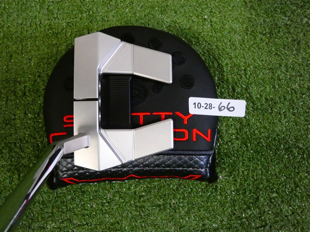 Titleist Scotty Cameron 2026 Phantom 5.5 34" Putter with Headcover New