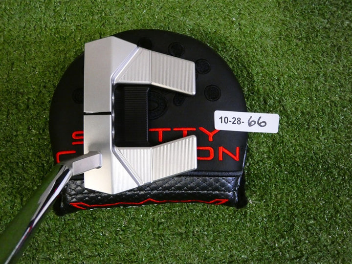 Titleist Scotty Cameron 2026 Phantom 5.5 34" Putter with Headcover New