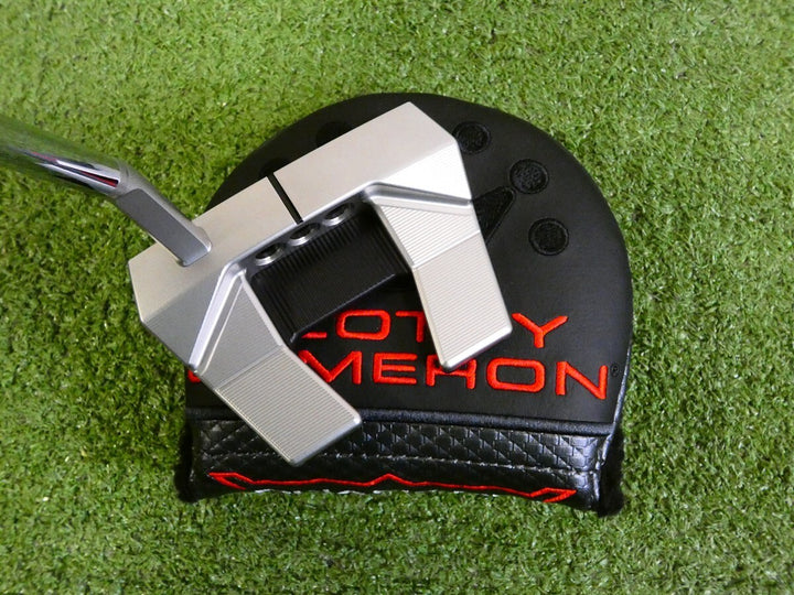 Titleist Scotty Cameron 2026 Phantom 5.5 34" Putter with Headcover New