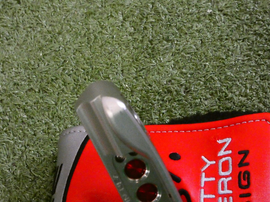 Titleist Scotty Cameron 2025 Studio Style Newport 35" Putter with HC Excellent