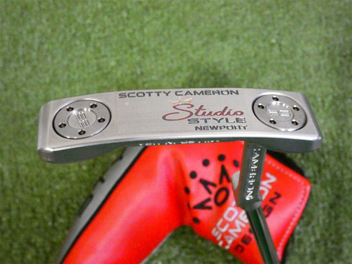 Titleist Scotty Cameron 2025 Studio Style Newport 35" Putter with HC Excellent