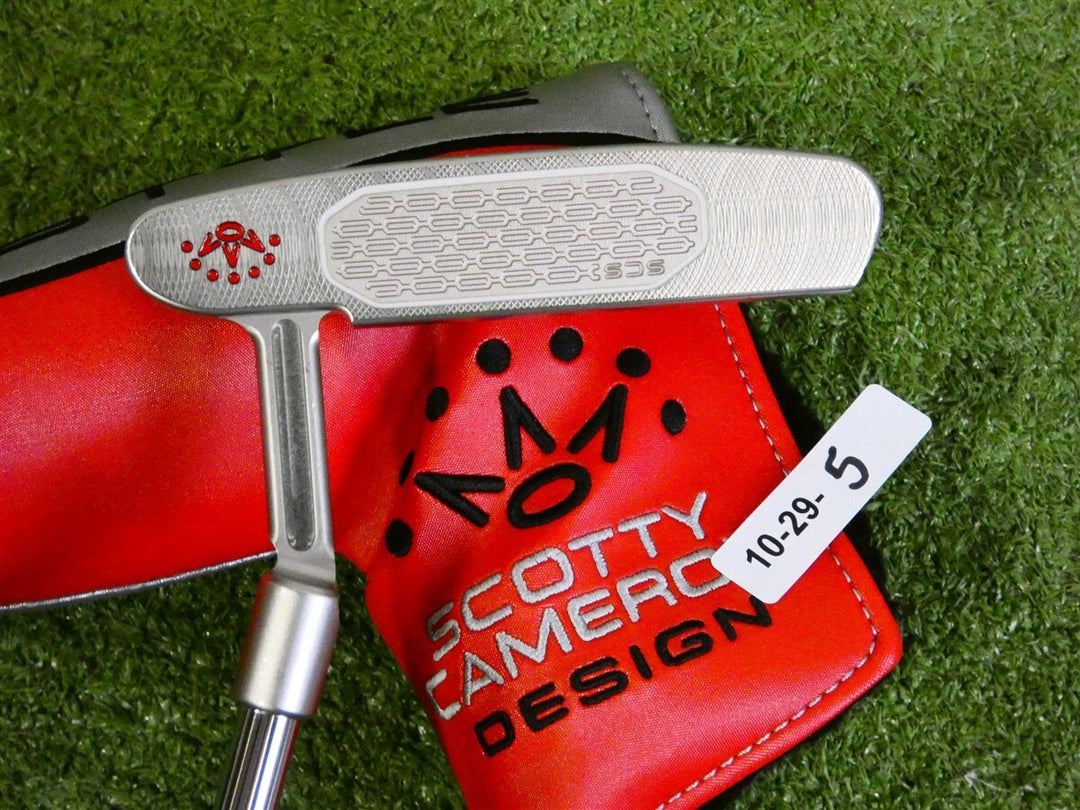 Titleist Scotty Cameron 2025 Studio Style Newport 35" Putter with HC Excellent