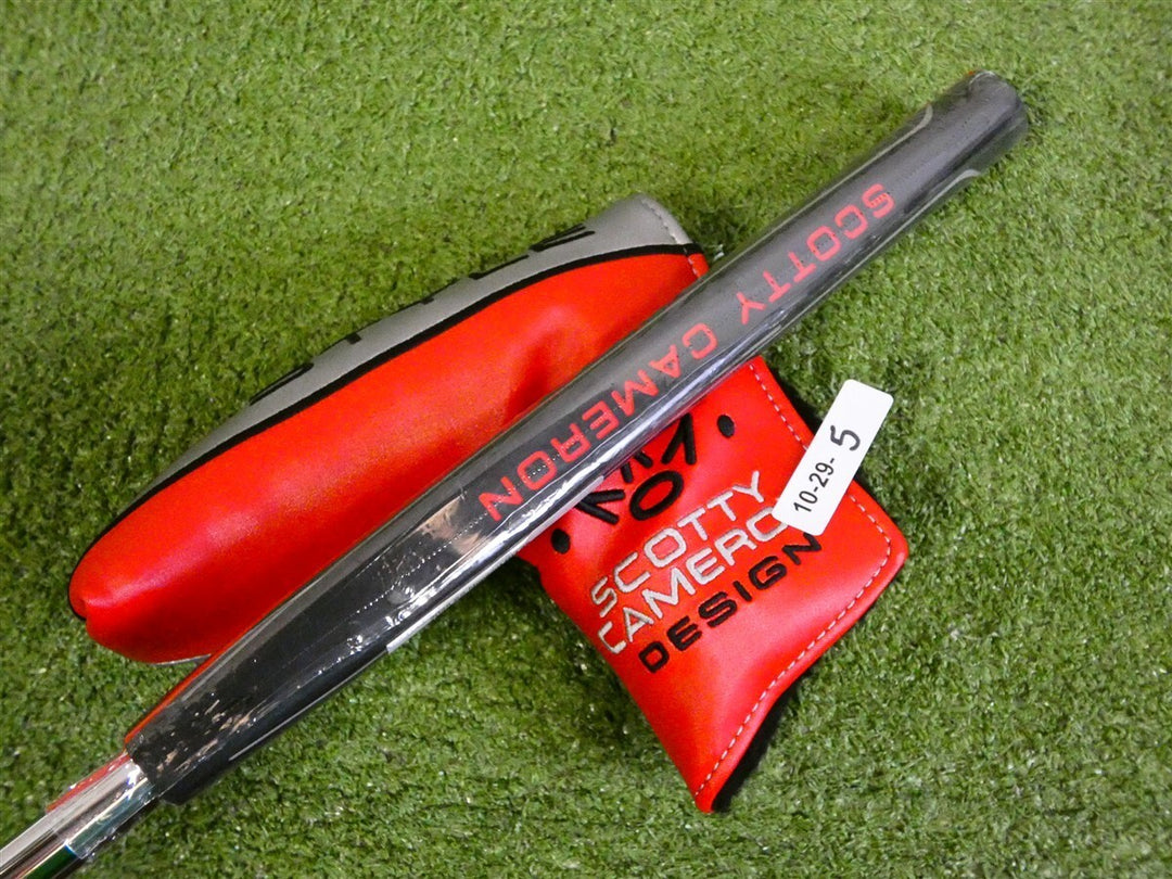 Titleist Scotty Cameron 2025 Studio Style Newport 35" Putter with HC Excellent