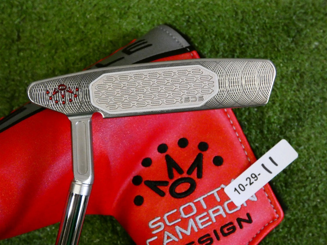 Titleist Scotty Cameron 2025 Studio Style Newport 2.5 Plus 35" Putter with HC