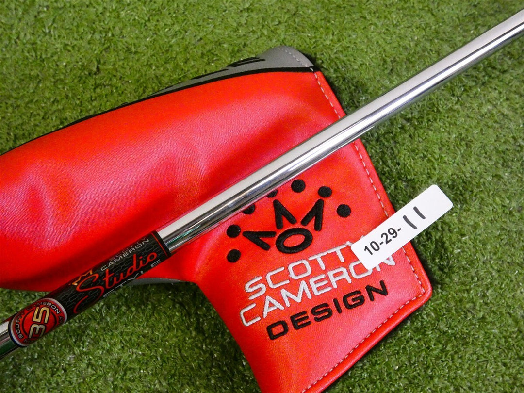 Titleist Scotty Cameron 2025 Studio Style Newport 2.5 Plus 35" Putter with HC