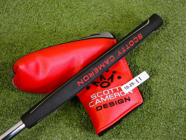 Titleist Scotty Cameron 2025 Studio Style Newport 2.5 Plus 35" Putter with HC