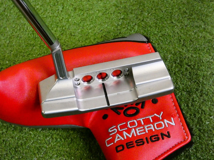 Titleist Scotty Cameron 2025 Studio Style Newport 2.5 Plus 35" Putter with HC