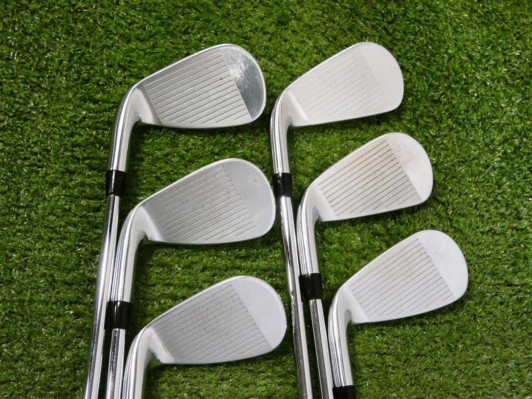 Titleist 2023 T350 Forged Irons 6-P &amp; 48* W AMT Red R300 Regular Steel
