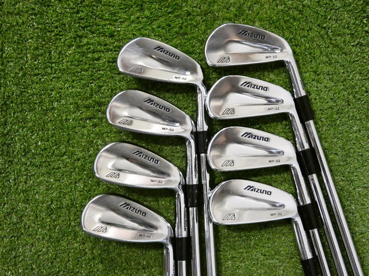 Mizuno MP-32 Forged Irons 3-P KBS Tour C-Taper 120 Stiff Steel