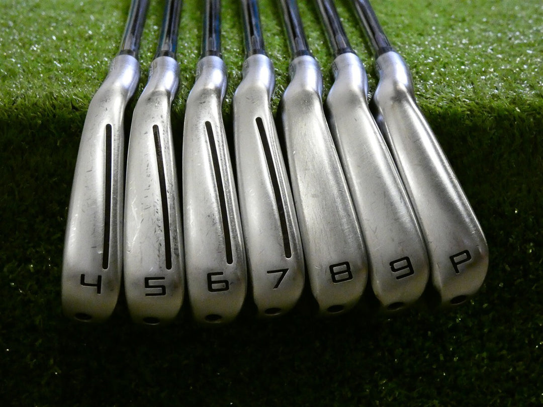 TaylorMade 2023 P790/P770 Mixed Left Hand Irons 4-P 6.5 X Extra Stiff Mid +.5"
