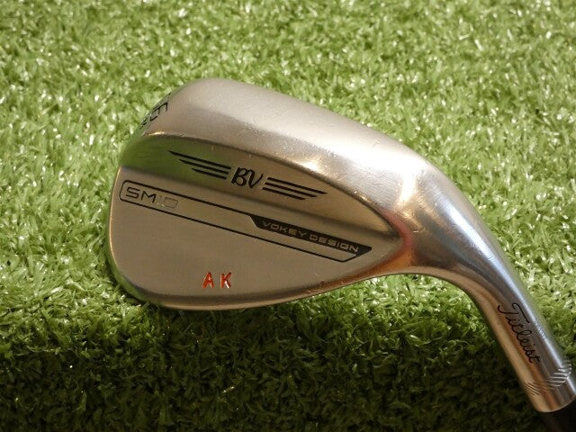 Titleist Vokey SM10 Tour Chrome 56* 08* Sand Wedge M Grind Dynamic Gold Steel