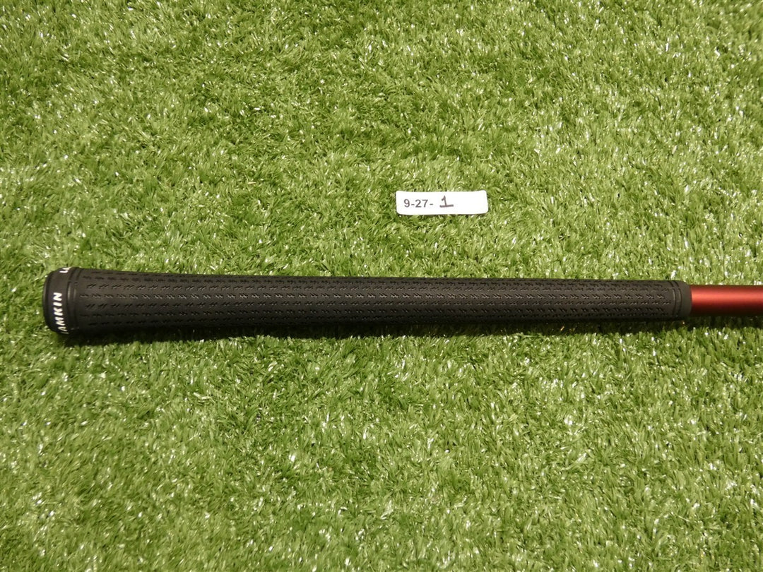 TaylorMade Ventus Red VeloCore+ Plus 8-X Extra Stiff 5 Wood Shaft w/Tip Mint