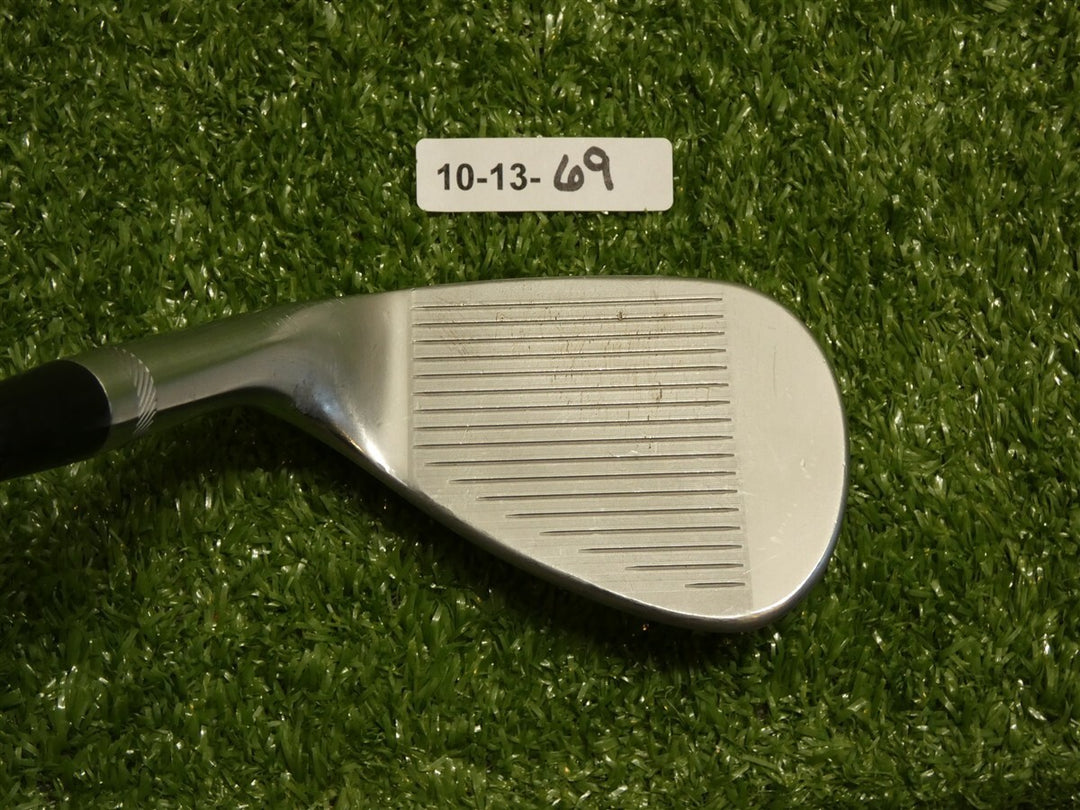Titleist Vokey SM10 Tour Chrome 56* 10* Sand Wedge S Grind Dynamic Gold Steel