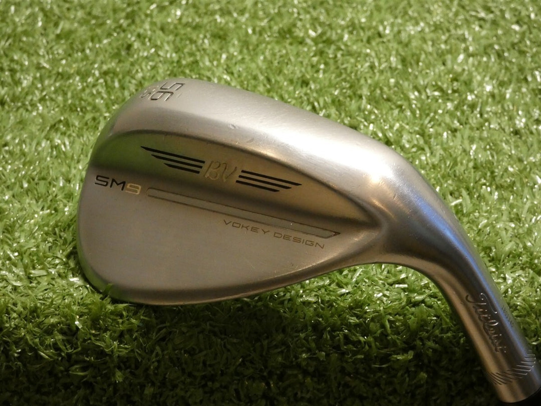 Titleist Vokey SM9 Tour Chrome 56* 10* Sand Wedge S Grind Dynamic Gold Steel