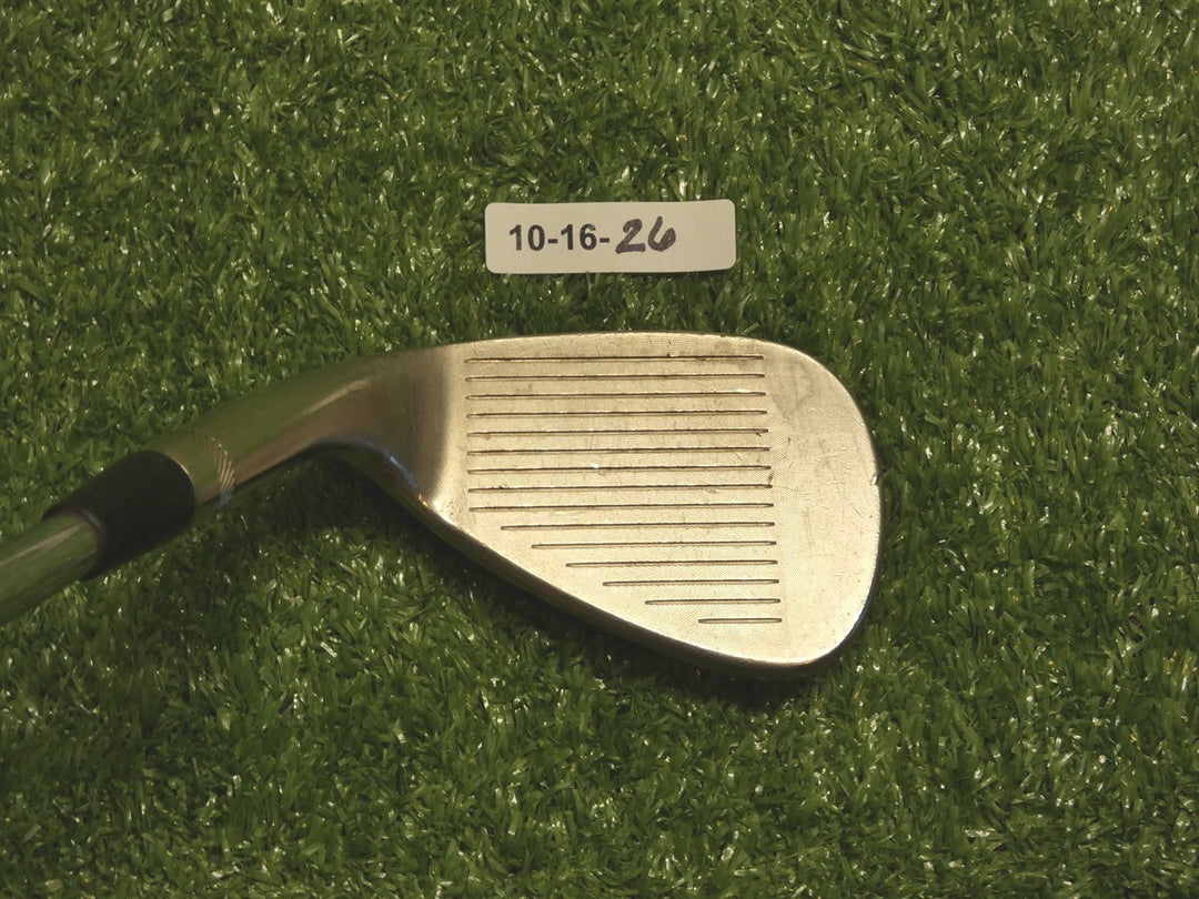 Titleist Vokey Spin Milled 2009 Nickel 52* 08* Gap Wedge Dynamic Gold Steel 37"