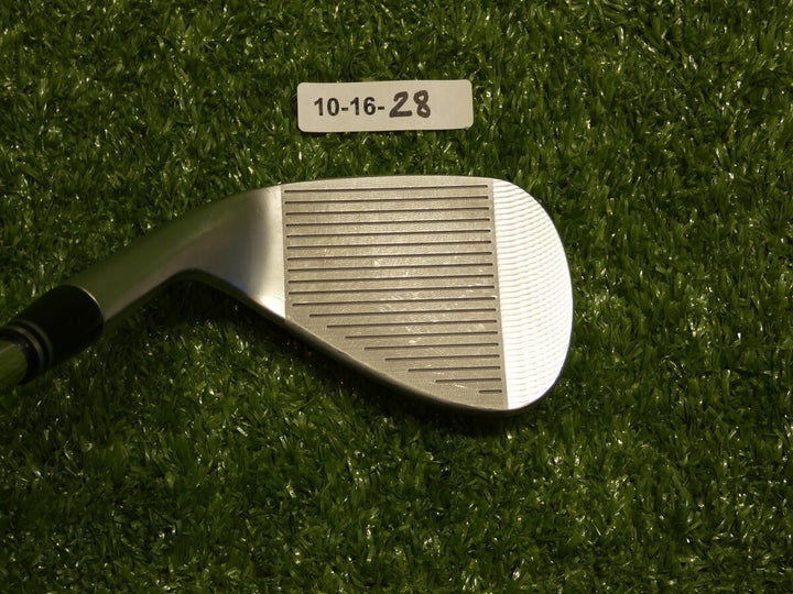 Cleveland RTZ ZipCore Tour Satin 52* 10* Gap Wedge Mid DG Spinner Steel