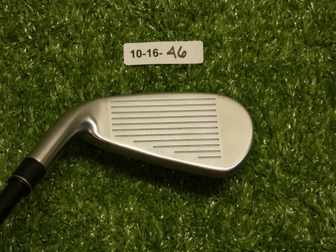 TaylorMade SIM DHY 22* 4 Utility Iron Diamana Ltd 65 Regular Graphite Excellent